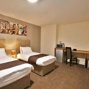 New County & Serviced By Roomsbooked 3* Gloucester